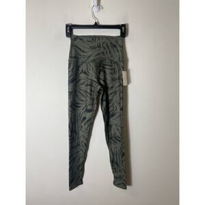 NWT Beyond Yoga Gray Green Animal Print Leggings Sz XS
